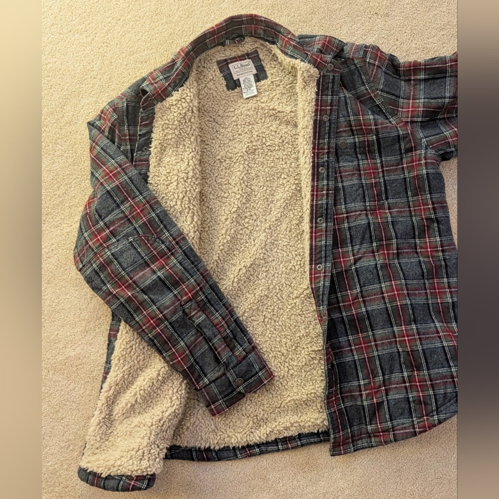 L.L. Bean Men's Casual Plaid Shacket - Picture 2 of 4